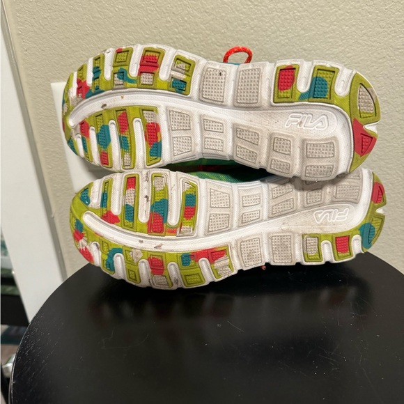 FILA neon sneakers-7 1/2 - Picture 5 of 7